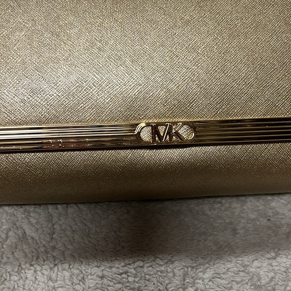 MICHAEL MICHAEL KORS Mona East West Large Leather Clutch - Picture 9 of 11